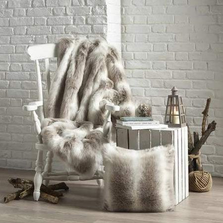 Decor Inspiration: Fur - Throw on a Faux