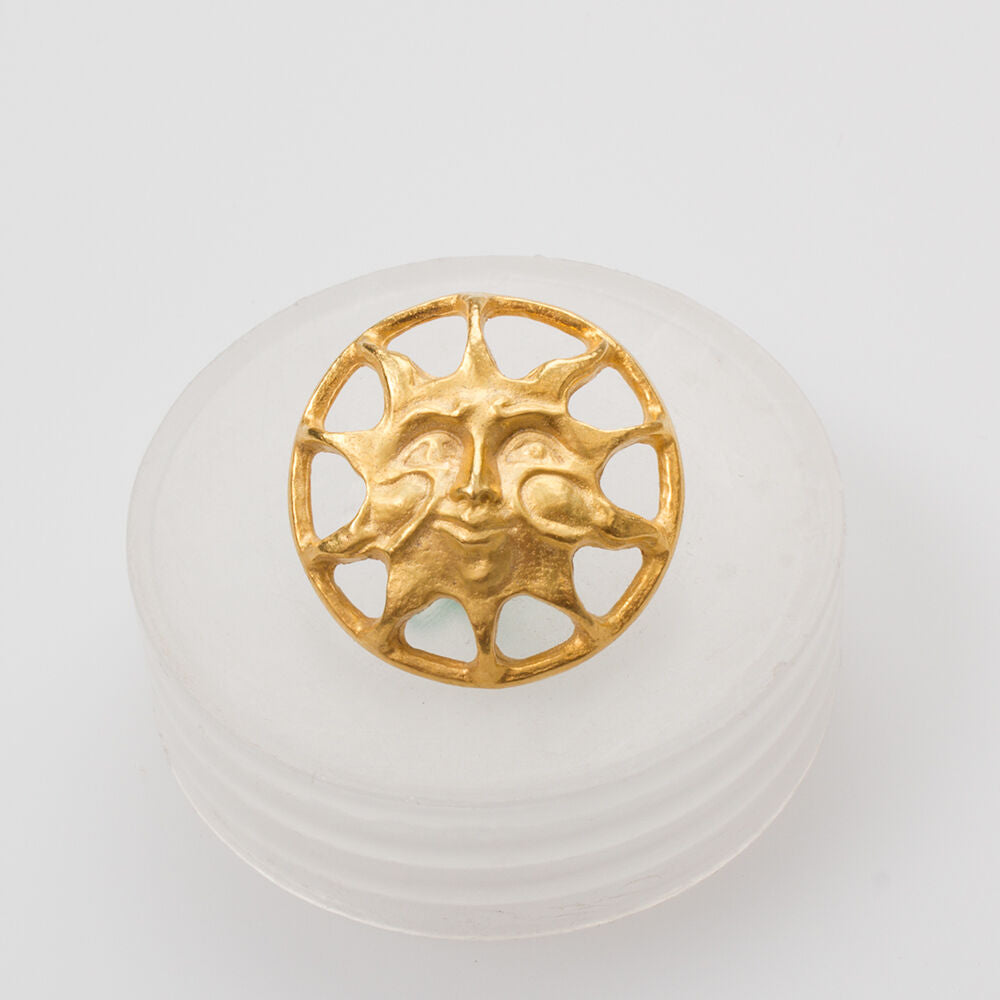 Gold 'Smiling Sun' Button